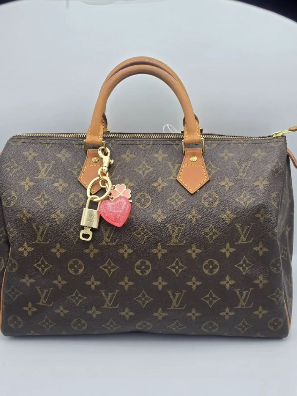 Authentic Louis Vuitton Gold Lock & Key ✨ Unbranded Heart Bag Charm Keychain